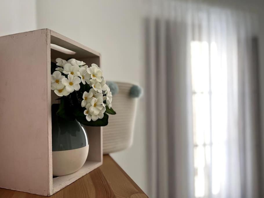 Apartamento Muy Centrico En Granada Ngoại thất bức ảnh